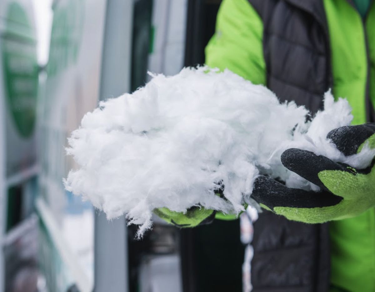 Když klasická izolace nestačí – foukaná izolace vyřeší i problematické detaily